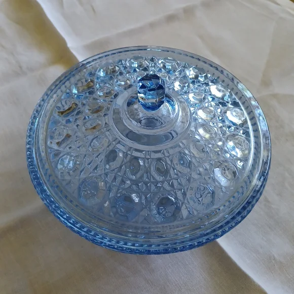 Vintage Federal Glass Windsor Button & Cane candy dish with lid - Picture 6 of 6